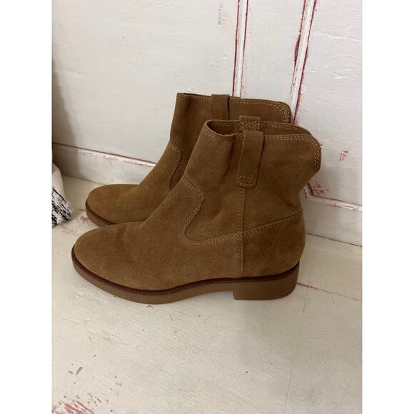 Lucky Brand size 8 brown suede pull on boots booties - Picture 1 of 3